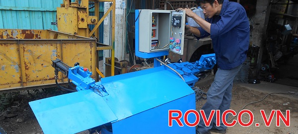 Rồng Việt cung ứng máy bẻ đai sắt phi 8